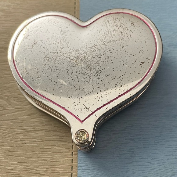 THINGS REMEMBERED Heart Compact - Picture 3 of 6